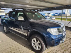 NISSAN NAVARA 2.5 TITAN DESERT